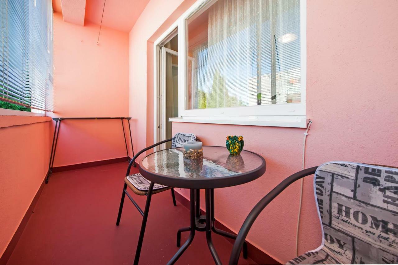 Apartman Oly Ровинь Экстерьер фото