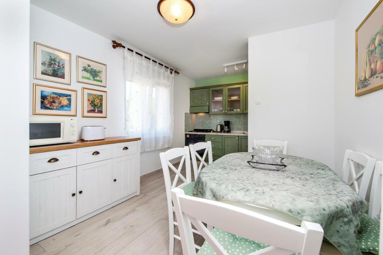 Apartman Oly Ровинь Экстерьер фото