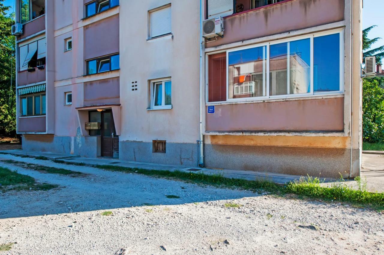 Apartman Oly Ровинь Экстерьер фото