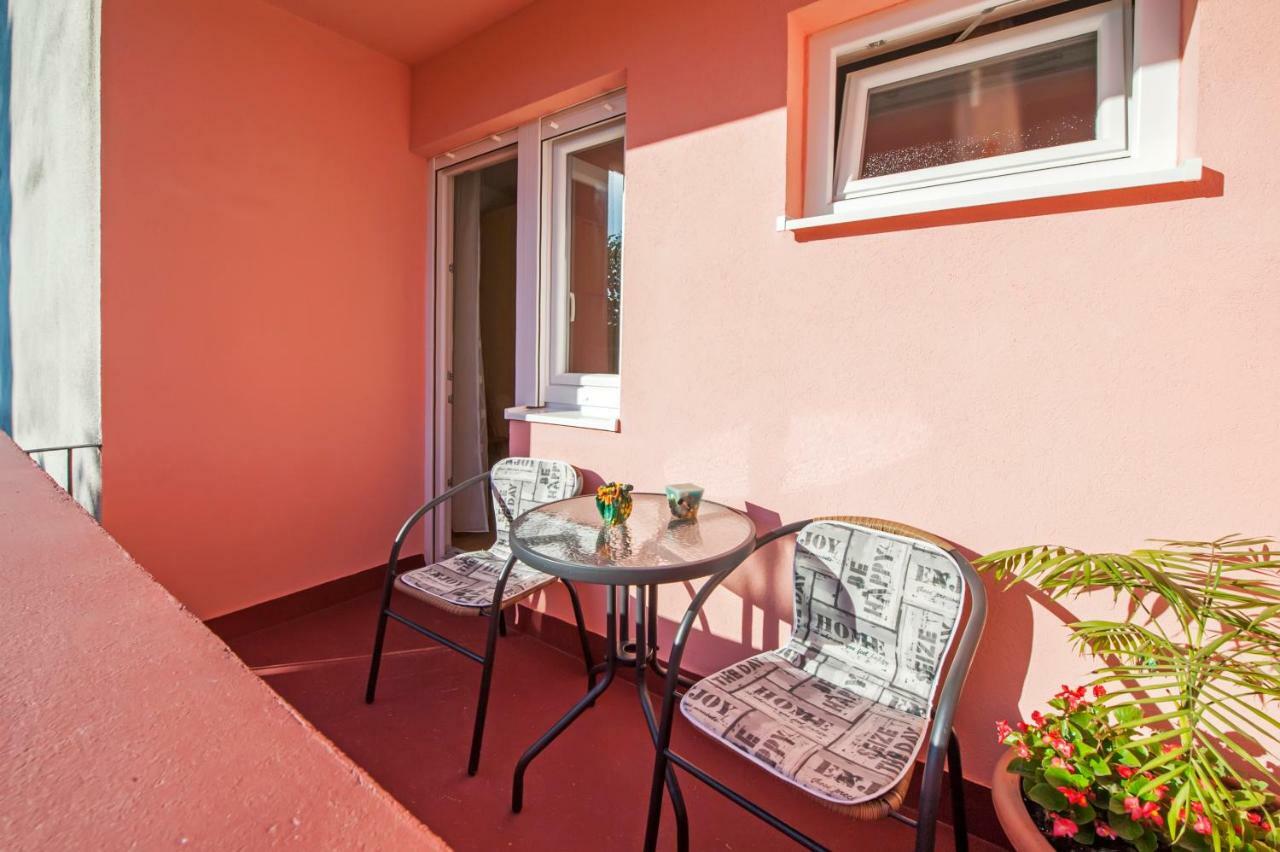 Apartman Oly Ровинь Экстерьер фото